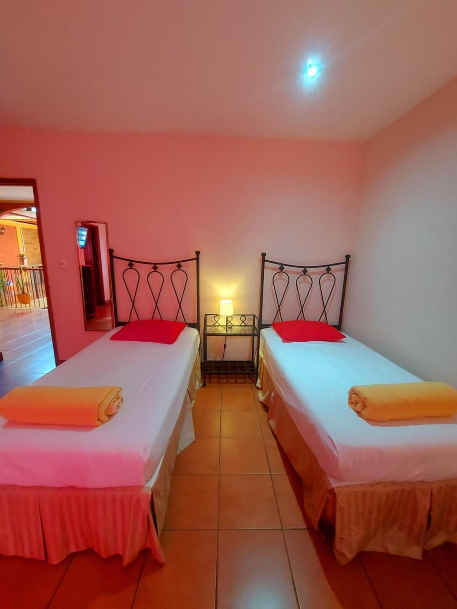 Hostal Lolita'S Boutique Granada Eksteriør billede